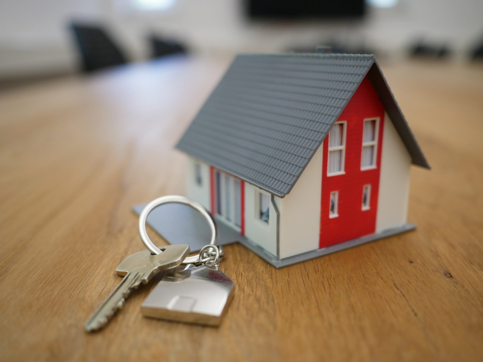 Renee Whittemore Helps You Navigate interest rates today Easily